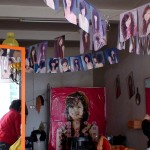 Hairdressing-Saloon_in_Downtown_China_09